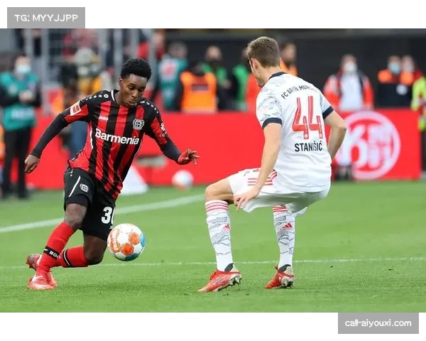 德甲中游集团混战加剧 欧战席位争夺呈现白热化态势 德甲中游集团混战加剧 欧战席位争夺呈现白热化态势